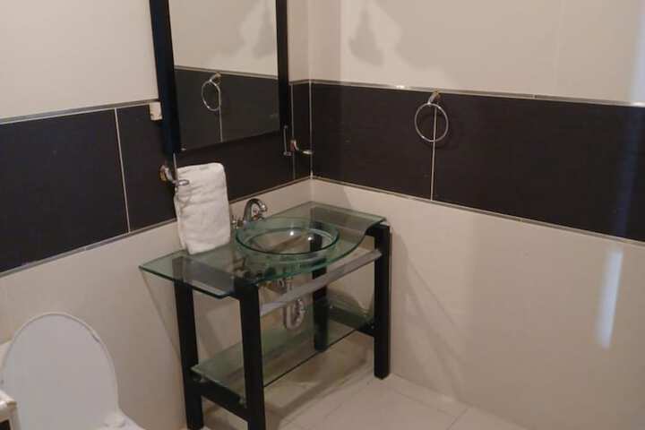 Room 13 of 41