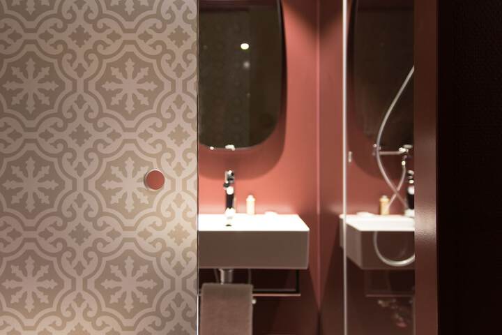 Clean Restrooms
