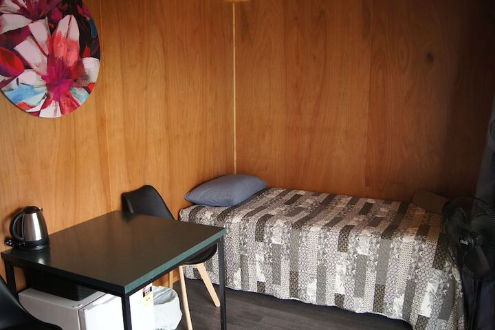 Room 25 of 64