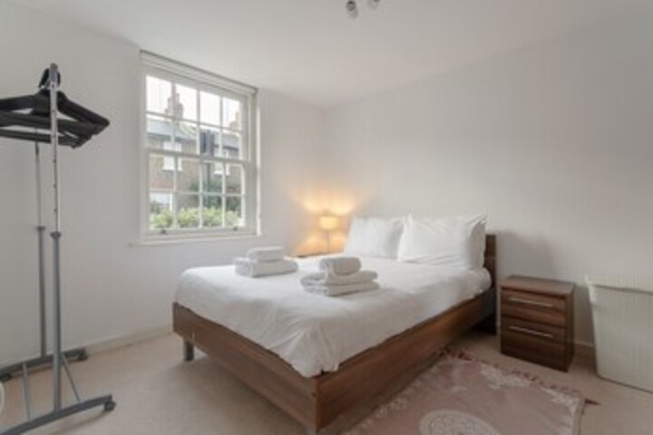 Room 12 of 22