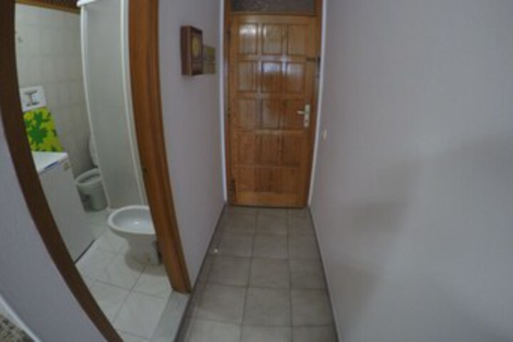 Room 3 of 12