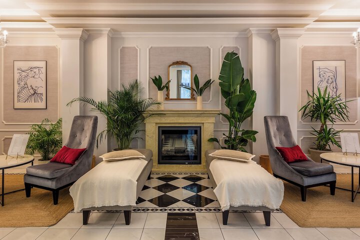 Lobby Photos