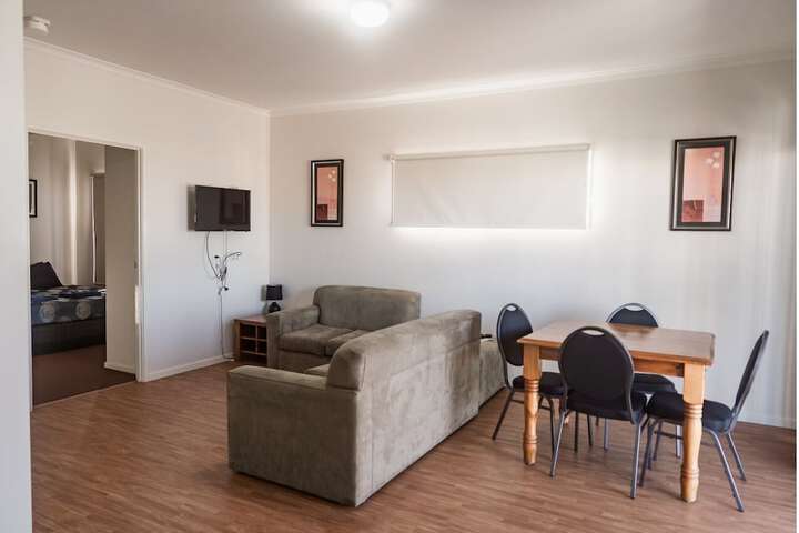 Room 26 of 68