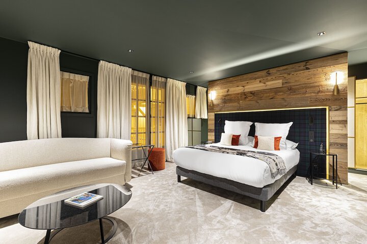Room 27 of 135