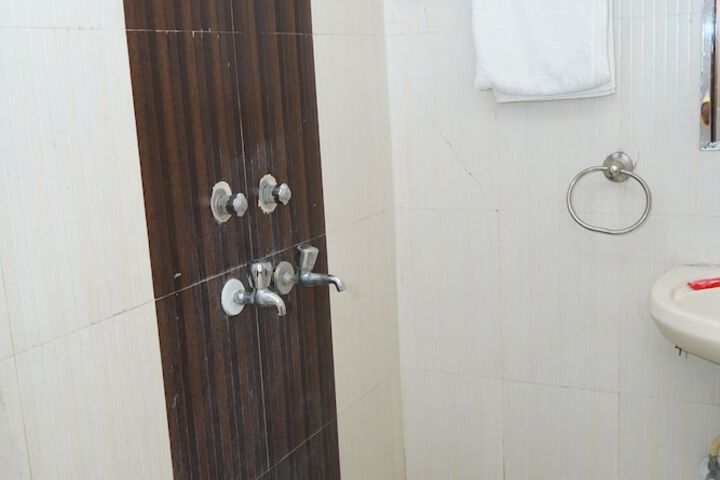 Room 50 of 68