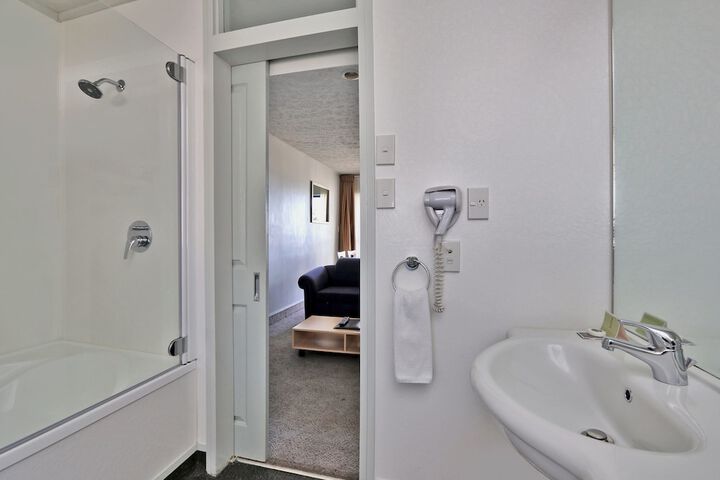 Room 43 of 54