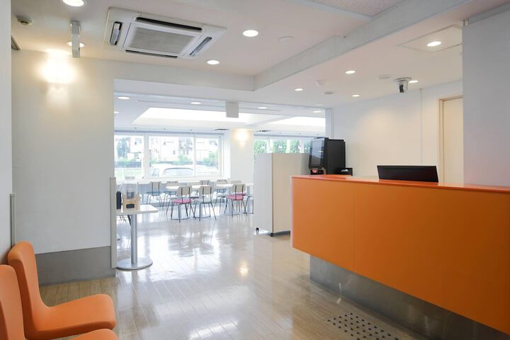 Entrance & Lobby