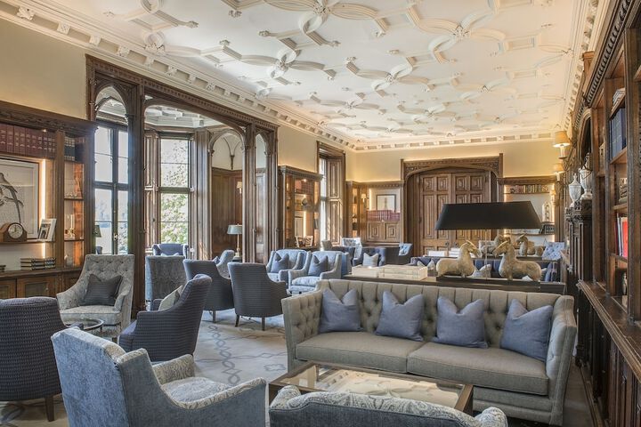 Hotel Lobby