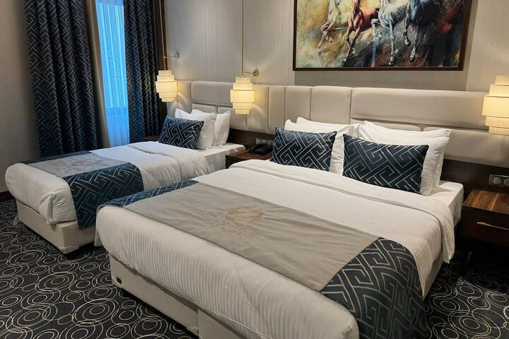 Room 14 of 34
