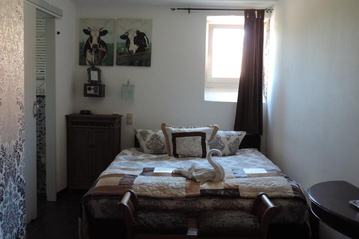 Room 22 of 57