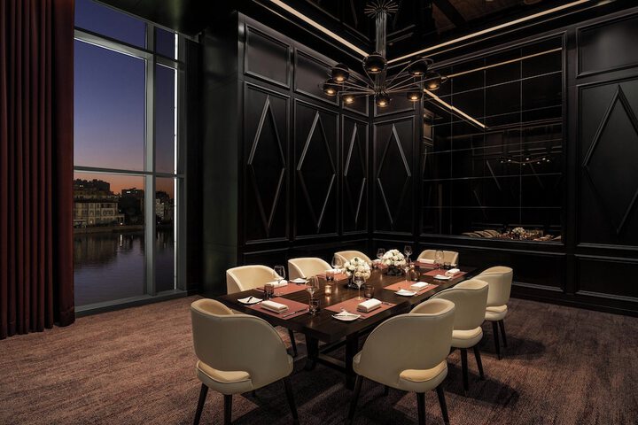 Dining 87 of 120