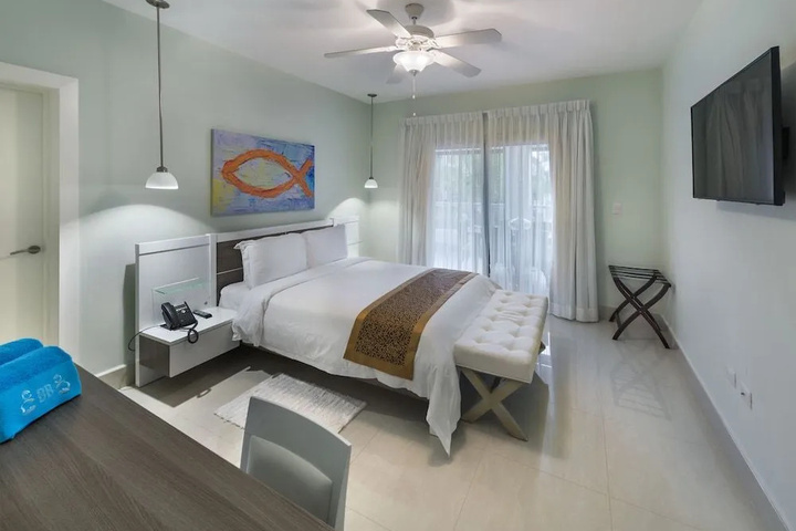 Room 2 of 11