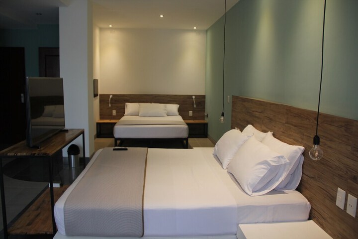 Room 45 of 118