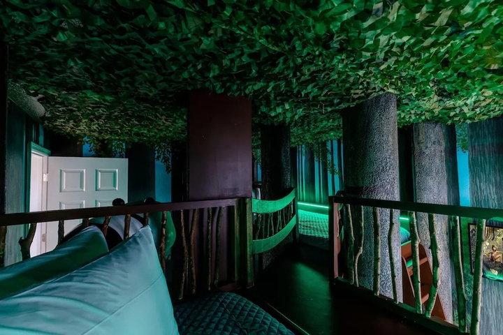 Room 3 of 22