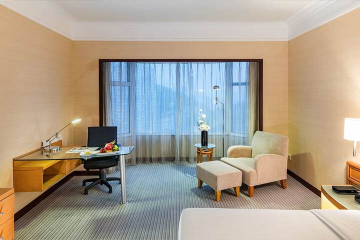 Room 9 of 141