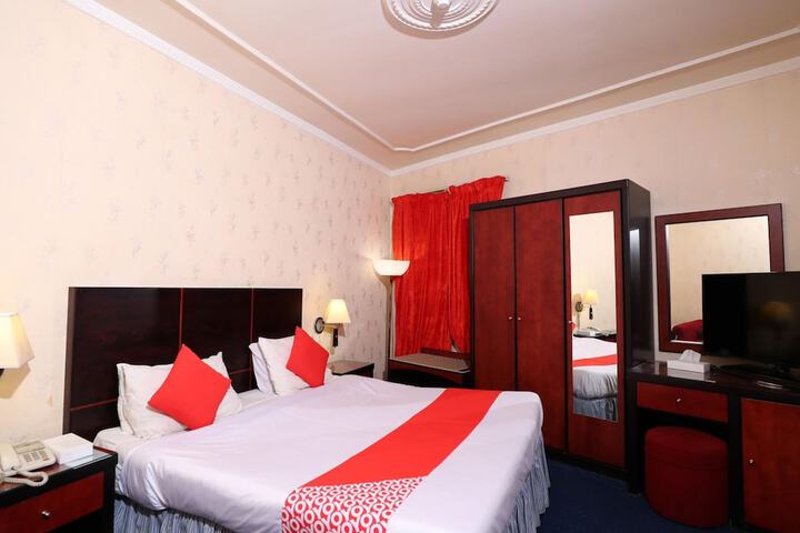 Room 17 of 31