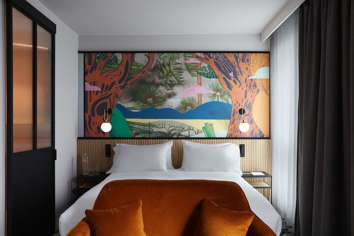 Room 10 of 67