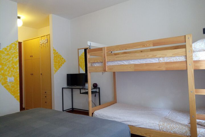 Room 11 of 36