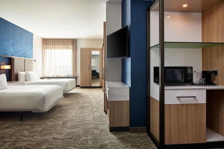 Room 9 of 29