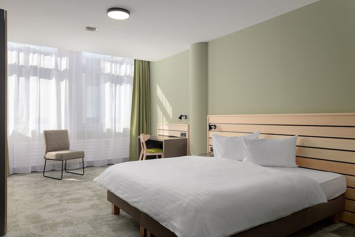 Room 19 of 41