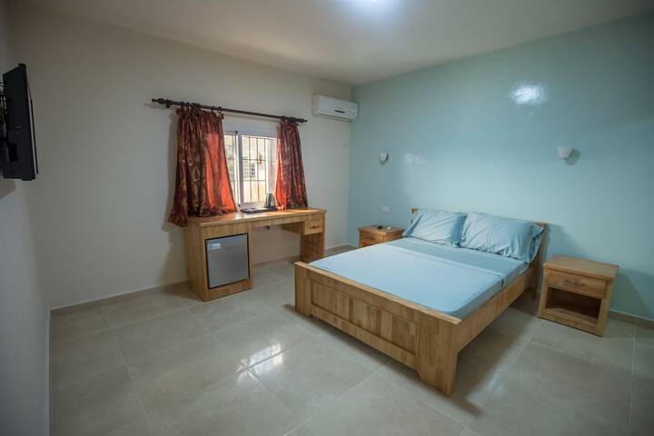 Room 10 of 42
