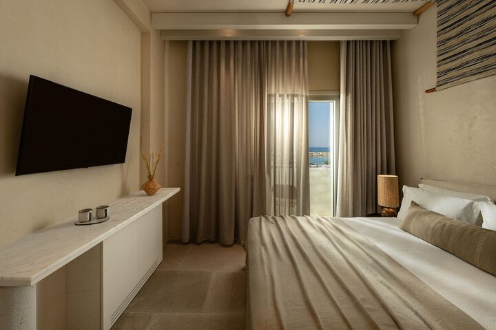 Room 13 of 61