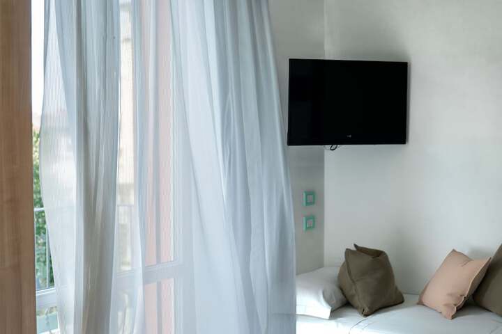 Room 14 of 49