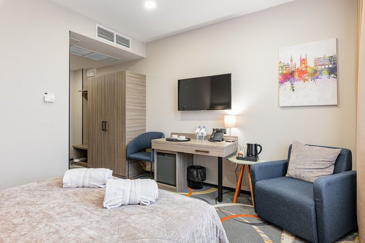 Room 38 of 124