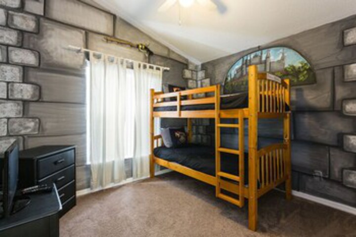 Room 21 of 23