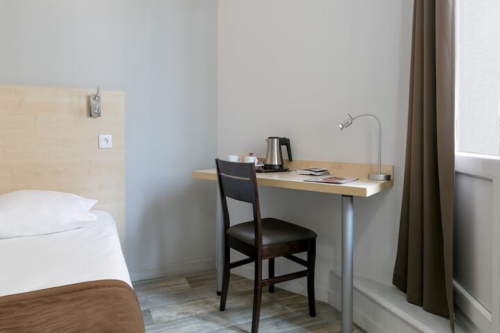 Room 17 of 52