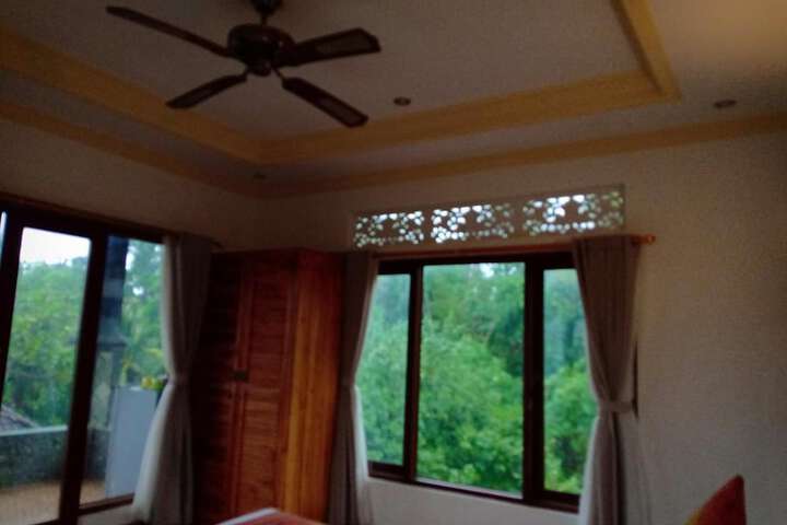 Room 15 of 53