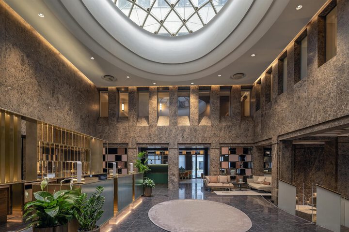 Guest Lobby