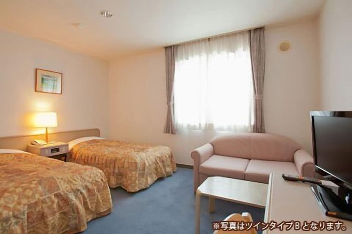 Room 12 of 49