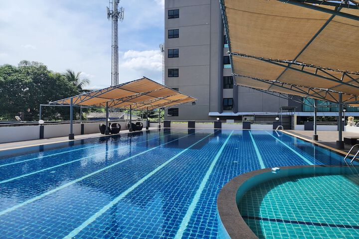 Pool 49 of 72