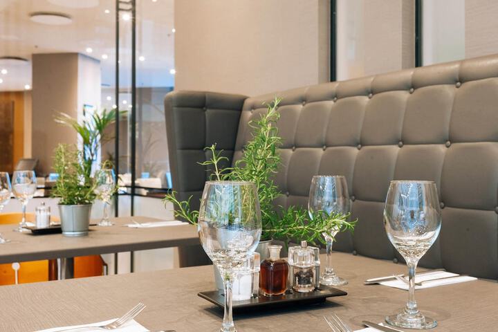 Dining 97 of 144