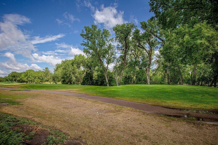 Property Grounds 37 of 40