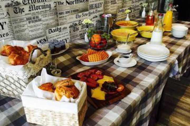 Breakfast/Coffee Service 3 of 14