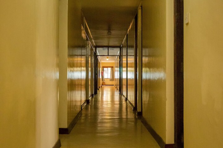 Ballroom/Hall 43 of 52