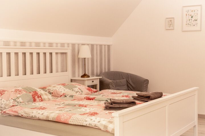 Room 8 of 40