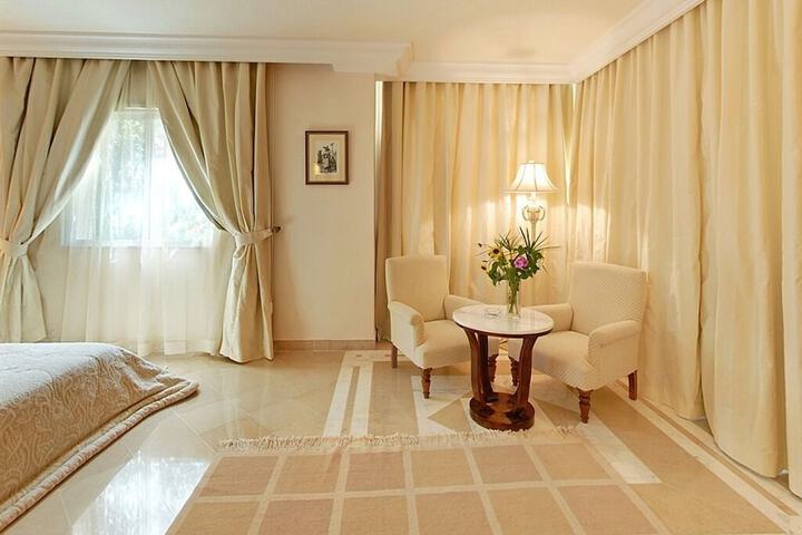 Room 7 of 45
