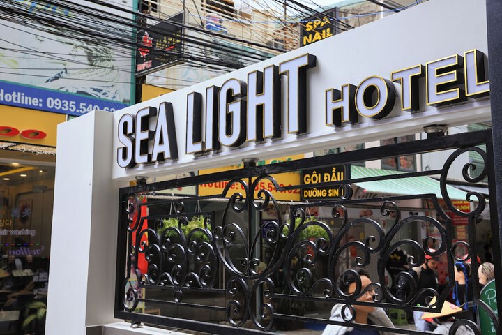 Hotel 41 of 42
