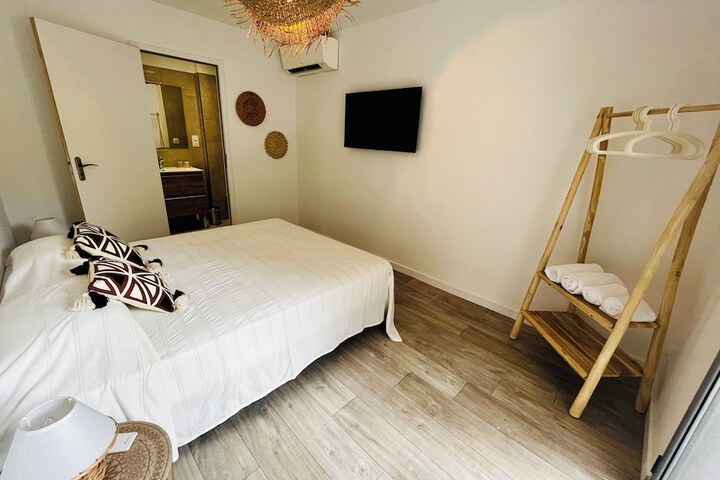 Room 9 of 46