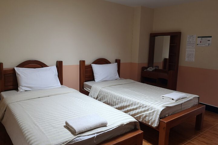 Room 3 of 21