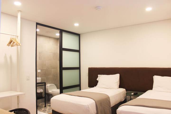 Room 15 of 62
