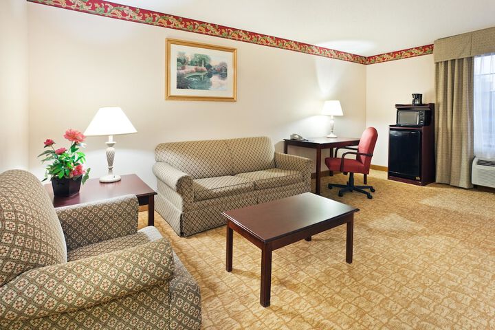 Room 2 of 35