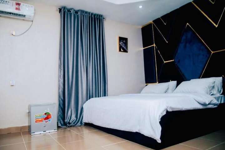 Room 2 of 13