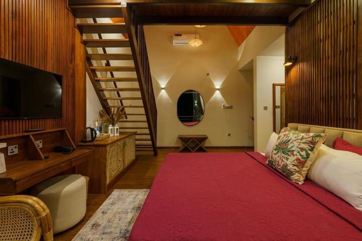 Room 11 of 36