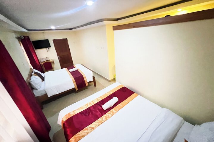Room 4 of 19