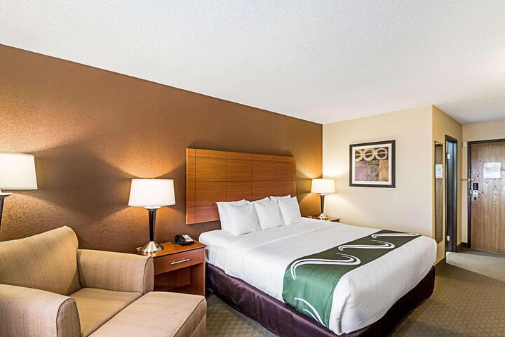 Standard | King Bed (8 of 8)