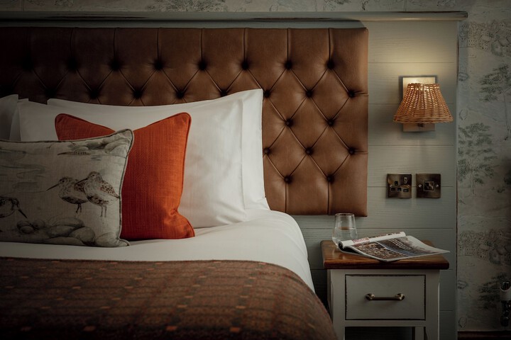 Room 2 of 35